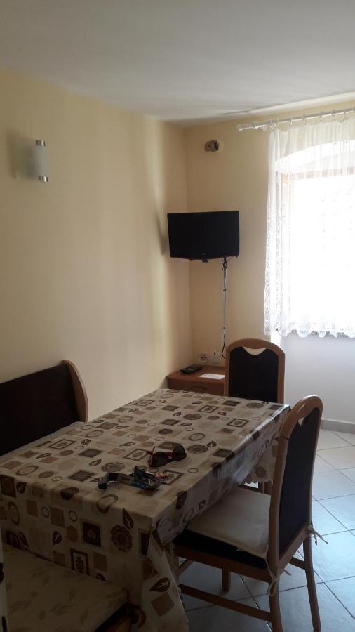 Apartman Dinka Baška Exterior foto