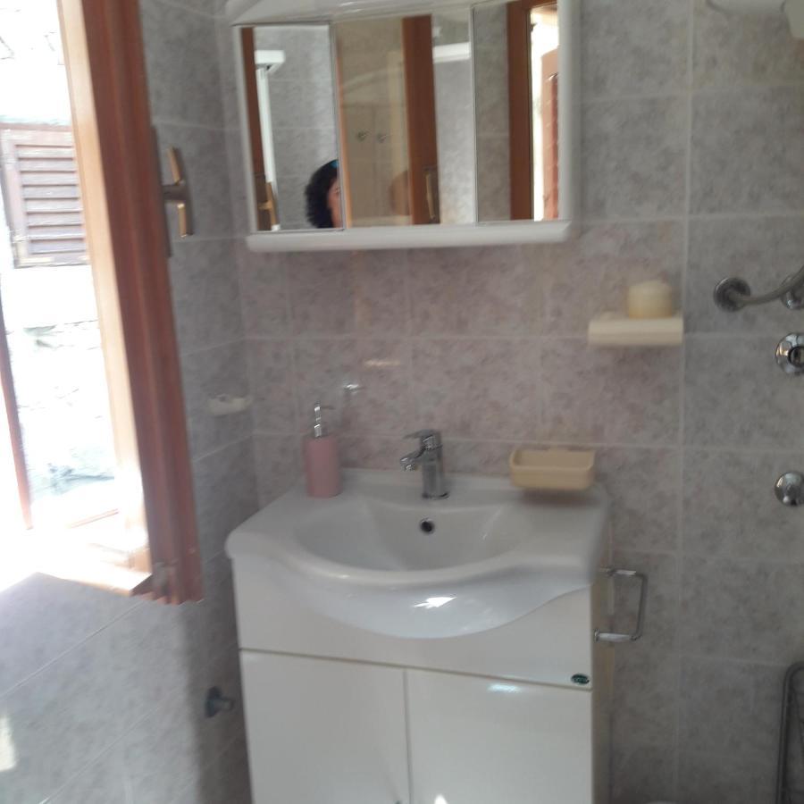 Apartman Dinka Baška Exterior foto